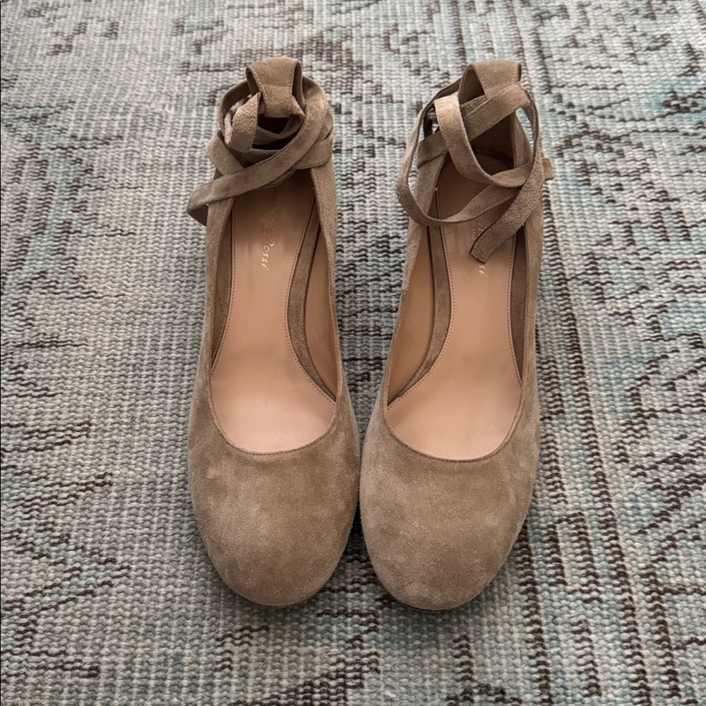 Gianvito Rossi Suede Ankle Tie Heels, size 41.5